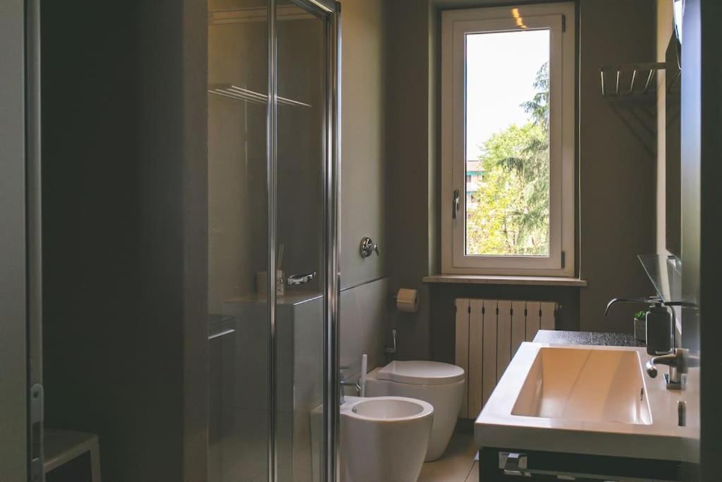 Comfort Urbano Con Box Auto Privato Pavia Eksteriør bilde